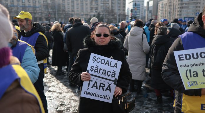 EXCLUSIV LISTA Noi salarii în învățământ – un profesor din preuniversitar cu 25 de ani vechime și grad didactic I va putea ajunge la 10.164 de lei, iar un un preot gradul I la 6.920 lei