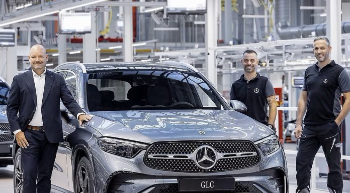 Mercedes aruncă în joc 4 miliarde de dolari pentru a scăpa de tarife cel mai vândut model din SUA