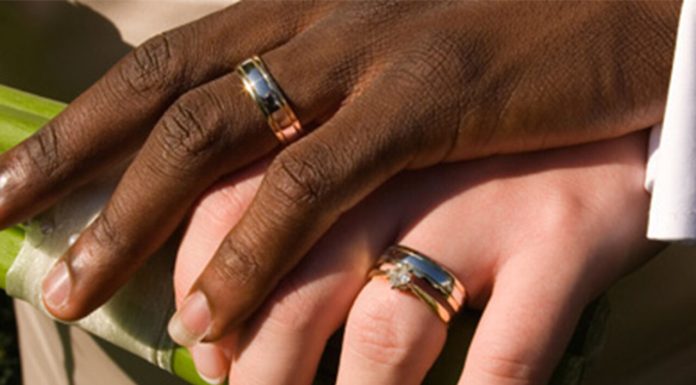 Ce sumă de bani a primit o româncă pentru a se mărita cu un marocan. Scopul: obținerea cetățeniei