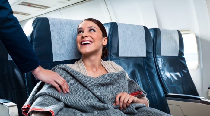 De ce este frig în avion mereu, chiar și pe vreme de caniculă? Care este motivul real