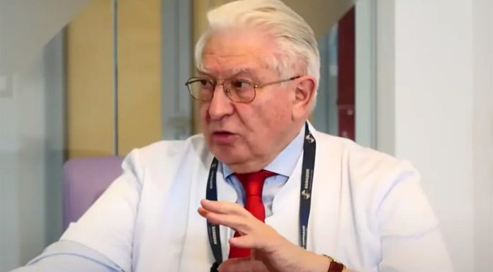 Obiceiul banal care ne face mai inteligenți și ne ferește de Alzheimer, potrivit neurochirurgului Vladimir Ciurea