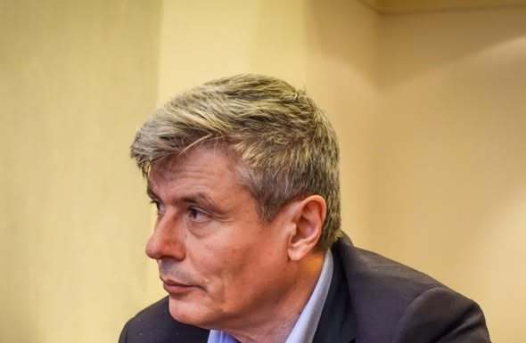 Virgil Popescu: Dragi pesedişti, data viitoare când vă lăudaţi cu Mintia, amintiţi-vă că voi aţi vrut-o blocată, ruginită şi politizată şi că tocmai asta nu s-a întâmplat