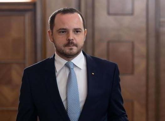 Rogobete: Din punct de vedere administrativ lucrurile sunt clare, plăţile sunt la zi, nu las datorii, nu lăsăm blocaje administrative/ Moştenirea grea să o spună viitorul ministru, aştept şi eu să aud şi să răspund