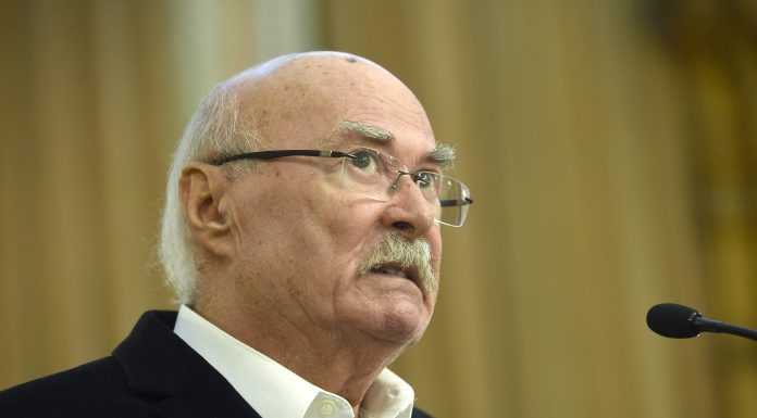 Tudor Gheorghe, internat de urgență în spital. Artistul a căzut în baia unui hotel