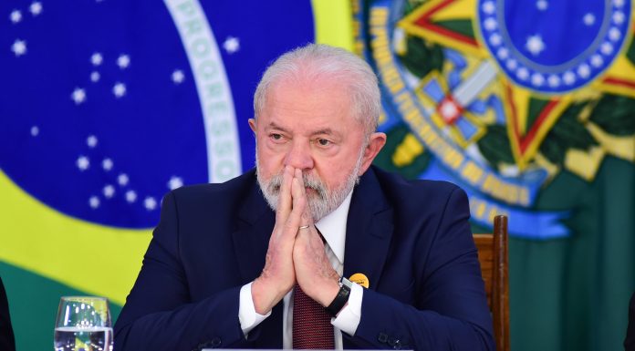 Preşedintelui brazilian Luiz Inacio Lula da Silva i s-a extirpat o leziune la scalp, provocată de expunerea la soare