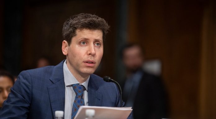 ChatGPT, chemat în judecată de familiile victimelor atacului armat din Canada, cu șapte morți și 27 de răniți