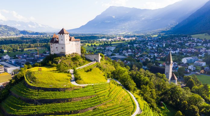 Țara cel mai puțin vizitată din Europa. Are peisaje spectaculoase, dar e considerată „plictisitoare”