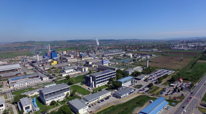 Protest la Ministerul Energiei. Sindicaliștii de la Azomureș cer intervenția autorităților pentru salvarea combinatului