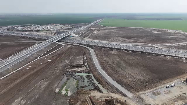 Lucrările la Autostrada Moldovei A7 avansează. La ce se lucrează pe fiecare sector VIDEO