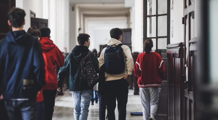 Ministerul Educației a aprobat 320 de noi programe școlare pentru liceu, în cadrul reformei curriculare