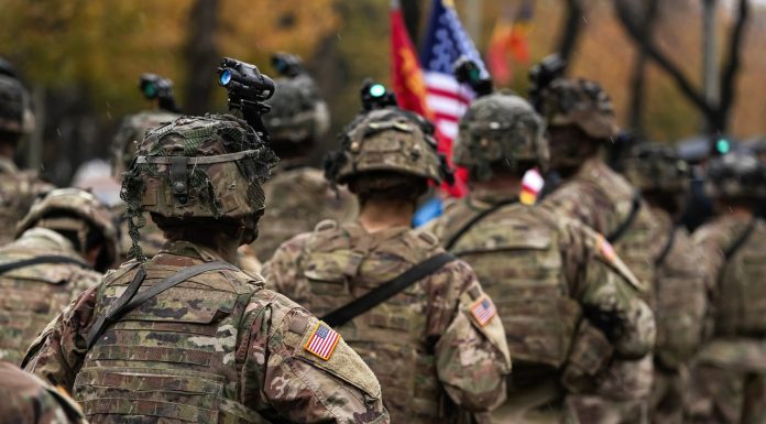 SUA se reînarmează în perioada armistiţiului şi sunt pregătite să blocheze Iranul „cât va fi nevoie”