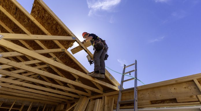 Mai puțin de 5,7 milioane de oameni muncesc în România. Cifre oficiale de la Ministerul Muncii