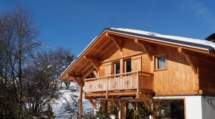 Criza lovește turismul românesc de Paște. Sute de cabane și vile rămân libere, chiar și la sub 100 lei de persoană/noapte