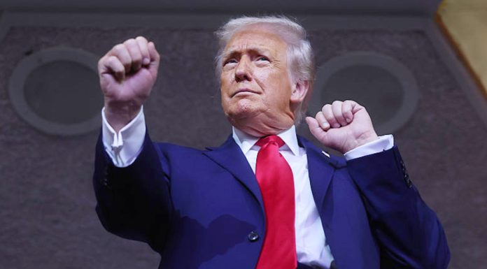 Donald Trump anunță un acord iminent cu Iranul. Ar fi acceptat să predea tot uraniul îmbogățit