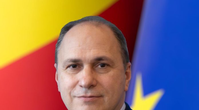 Ministrul Educației nu cunoaște legea examenului maturității? Ce gafă a făcut Mihai Dimian legat de media de promovare la Bac