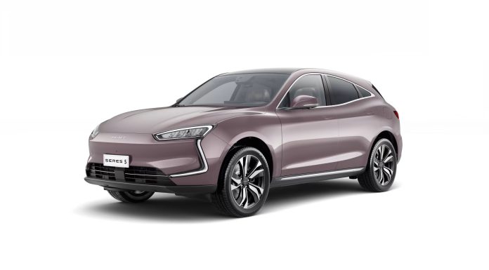 Toaletă în mașină, sub scaun – Un producător auto chinez a obținut brevetul