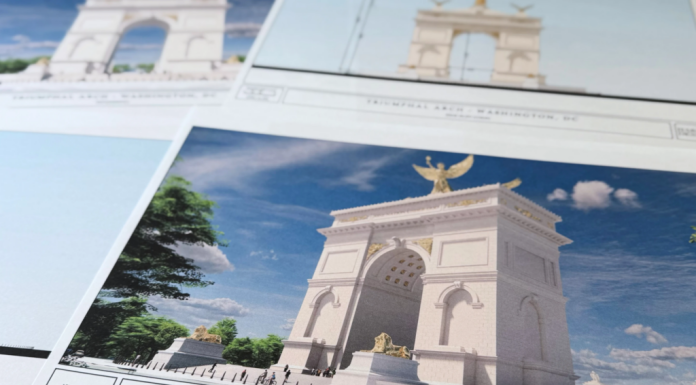 Trump vrea un arc de triumf la Washington, de aproape trei ori mai înalt decât cel din București