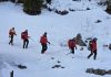 Turist blocat pe traseul Take Ionescu – Mălăieşti din cauza avalanşelor scurse recent în zonă / Intervin salvamontiştii din Râşnov / Traseul pe care s-a aventurat este închis publicului