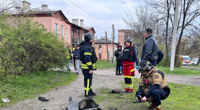 Şapte persoane rănite în urma unui atac cu drone ruseşti asupra unei clădiri rezidenţiale din Harkov
