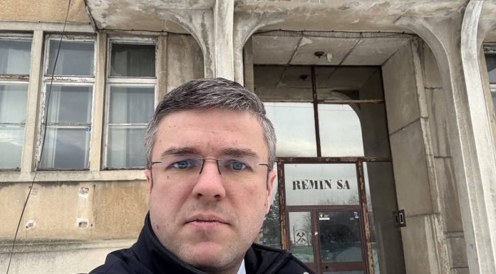 Irineu Darău, despe moţiunea de cenzură: Nu există guvernări perfecte, dar dacă suntem ca la mănăstirea Argeşului, dărâmăm noaptea ce construim ziua, nu facem foarte bine