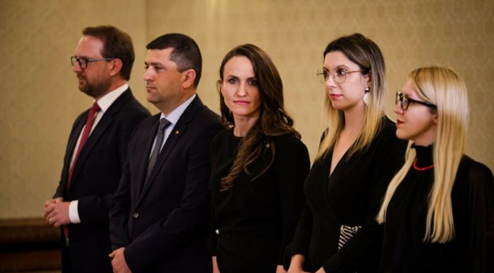 Țoiu: Nu vom ceda în fața celor care își doresc putere fără responsabilitate