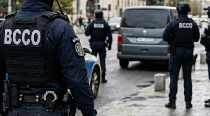 BCCO Oradea, în vizorul DNA. Cinci polițiști, anchetați după dispariția unei sume de bani dintr-o mașină percheziționată de ei
