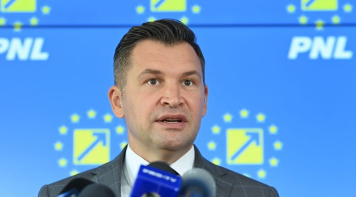 Un lider din PNL cere refacerea majorității pro-occidentale: Nu ne putem permite un guvern în care extremismul intră pe ușă