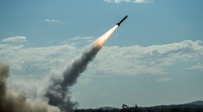 Reuters: Surse afirmă că oficialii americani avertizează țările europene să se aștepte la întârzieri în livrarea armelor