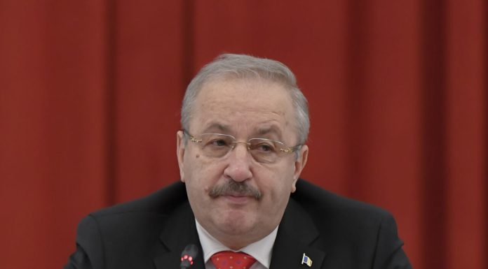 Vasile Dîncu, mesaj dur la adresa coaliției: „Ori ne tratați ca parteneri egali, ori alegem alt drum”