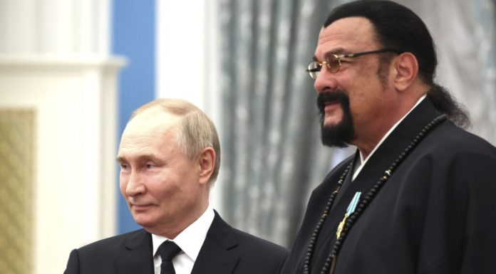 Ucraina a destructurat o rețea care furniza arme lui Steven Seagal și altor personalități pro-ruse