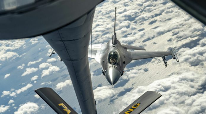 Cel de-al doilea membru al echipajului de pe avionul doborât de Iran rămâne de negăsit