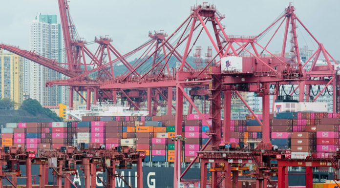 Companiile din Germania favorizează tot mai mult investițiile în Asia în detrimentul celor din SUA