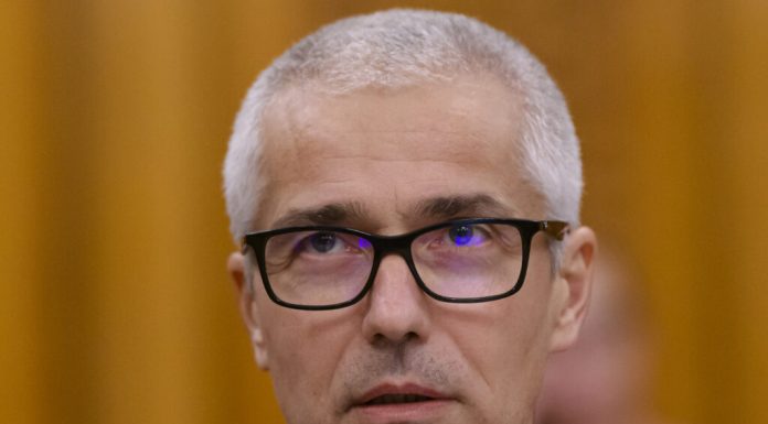 Marinescu: PSD nu dorește să plece și să se derobeze de responsabilitatea de a guverna