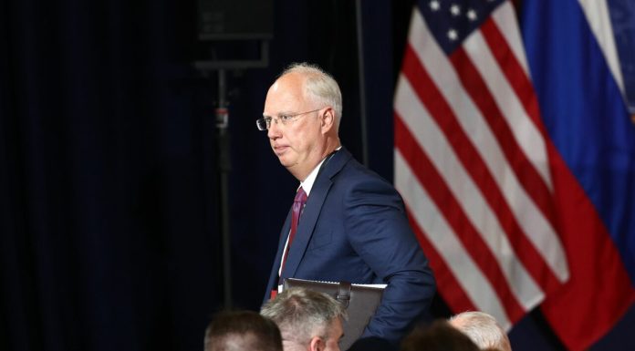 Emisarul lui Putin, negocieri secrete în SUA. Discuții cu apropiații lui Trump despre o posibilă pace în Ucraina