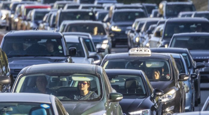 Vânzările de mașini din UE au crescut cu 4% în primul trimestru. Italia și Spania în top