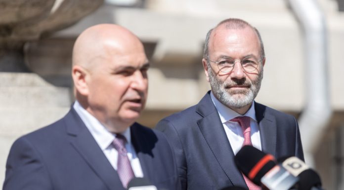 Manfred Weber, președintele PPE, îl susține total pe Ilie Bolojan. „Are sprijinul deplin al partenerilor europeni pentru a consolida România”