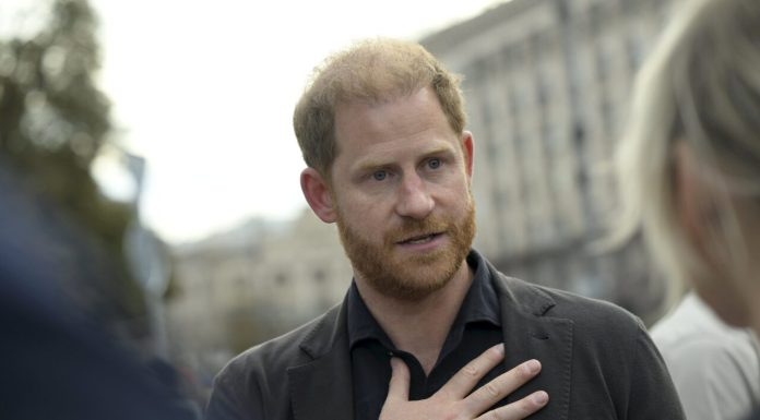 Prințul Harry face o vizită surpriză la Kiev. Care este scopul călătoriei sale