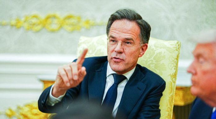 Șeful NATO explică, în sfârșit, de ce l-a numit „tati” pe Trump, la un summit de anul trecut. „O să trăiesc cu asta pentru tot restul vieții”