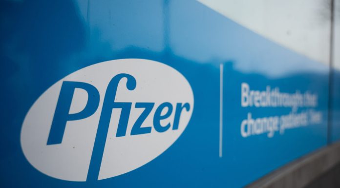 POT sare cu sfaturi pe Ilie Bolojan ca să recupereze banii de pe vaccinuri: „Dați în judecată Pfizer și recuperați miliardele pierdute”