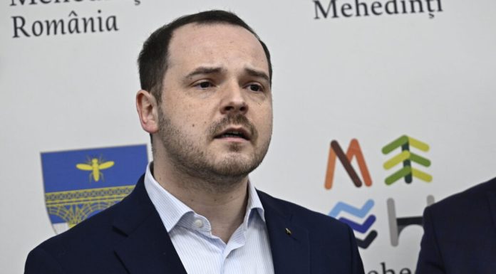 Rogobete: Există spitale care pot crea zilnic câte un breaking news