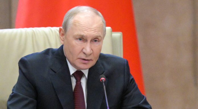 Putin anunță armistițiu de Paștele Ortodox în Ucraina; Kievul propusese anterior o pauză a luptelor