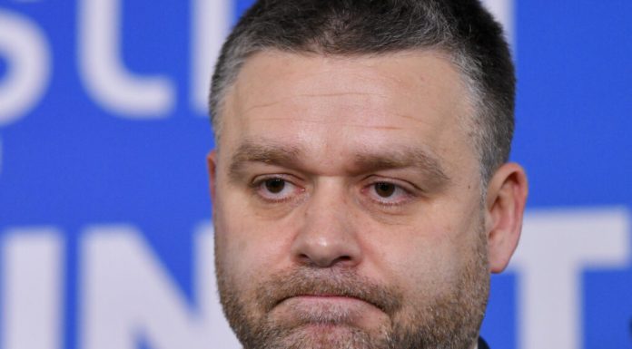 Ciucu, întrebat dacă PSD a vorbit cu oameni din PNL: Da. Știm cu toții cine sunt