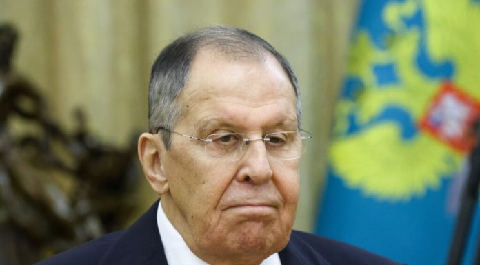 Rusia se angajează să furnizeze în continuare petrol Cubei