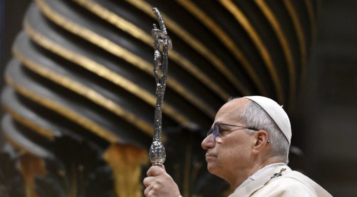 Papa Leon al XIV-lea se întoarce la Roma după finalizarea turneului său din Africa