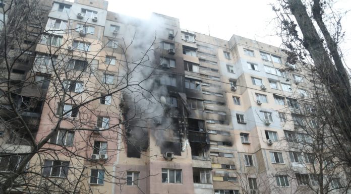 Atac masiv cu drone în Odesa. Cel puțin nouă persoane au fost rănite