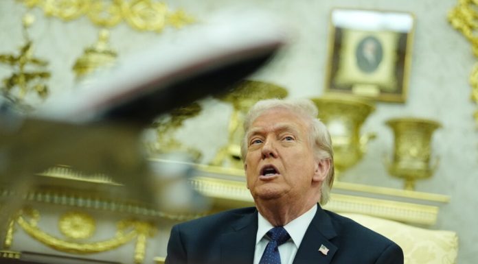 Trump anunță că negocierile dintre SUA și Iran „ar putea avea loc în următoarele două zile”