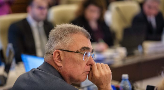 AUR va depune moțiune de cenzură împotriva Guvernului Bolojan, anunță Petrișor Peiu