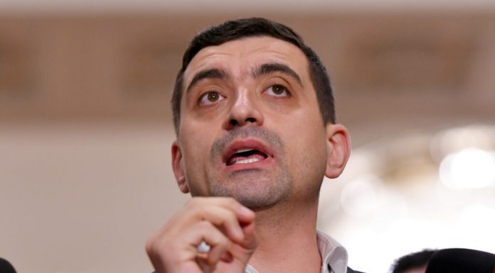 George Simion, mesaj tranșant: „Vrem ca acest guvern păgubos care a distrus România să ia sfârșit”