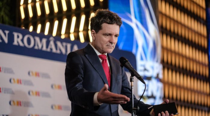 Dan îi răspunde lui Simion: suspendarea nu este treabă serioasă, România trebuie să fie condusă de forțe pro-occidentale