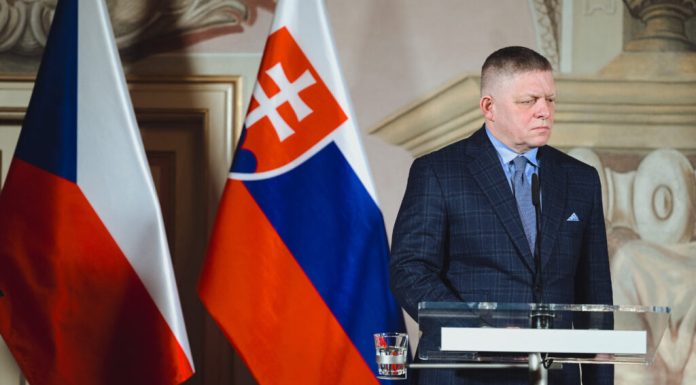 Slovacia pregătește o acțiune la CJUE privind interdicția importurilor de gaz rusesc. Robert Fico: Slovacia are dreptul de a introduce acest litigiu